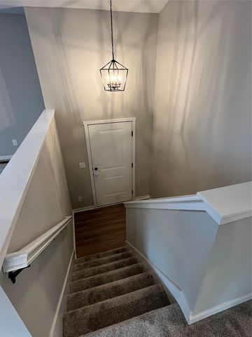 1913 E 22nd Street, Des Moines, IA 50317