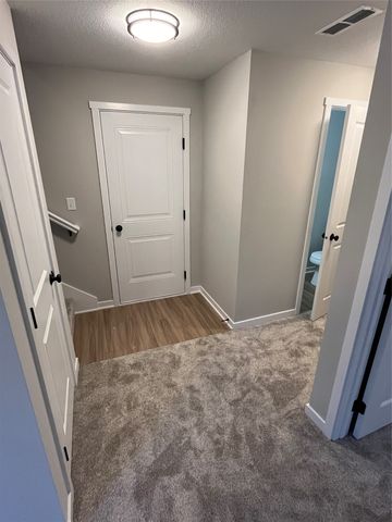 1913 E 22nd Street, Des Moines, IA 50317
