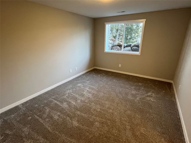 1913 E 22nd Street, Des Moines, IA 50317