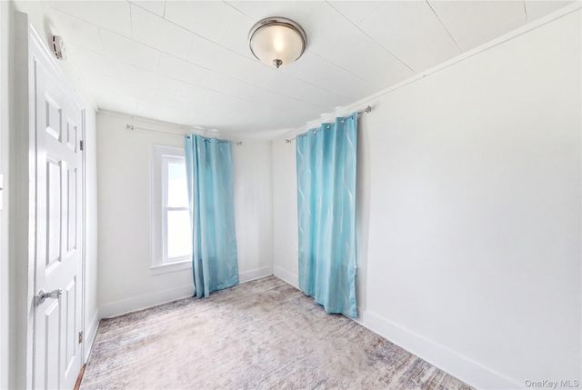 19 Railroad Avenue, Amityville, NY 11701