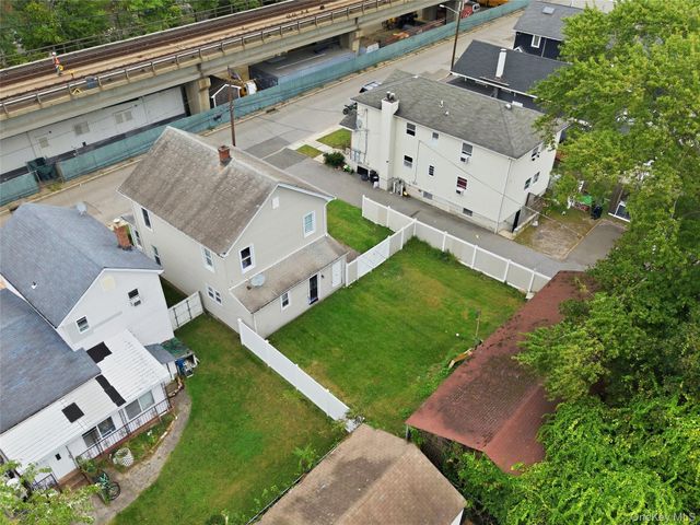 19 Railroad Avenue, Amityville, NY 11701