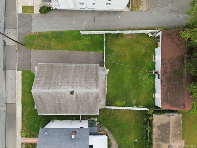 19 Railroad Avenue, Amityville, NY 11701