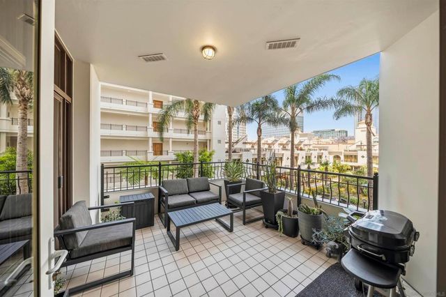 700 W Harbor 407, San Diego, CA 92101