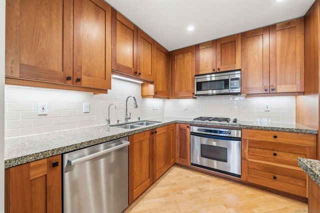 700 W Harbor 407, San Diego, CA 92101