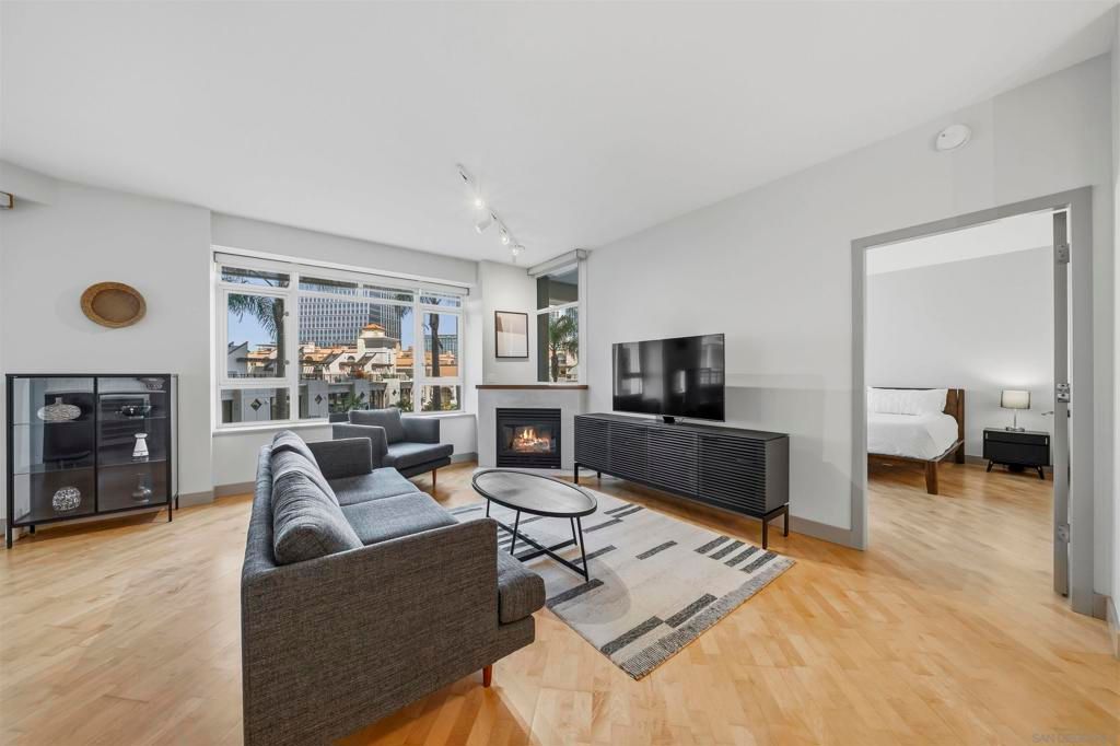 700 W Harbor 407, San Diego, CA 92101