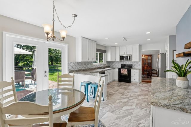 1337 Kingfisher Court, Amelia, OH 45102