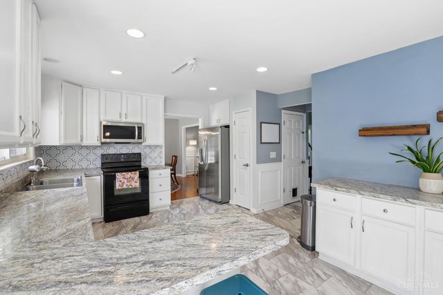 1337 Kingfisher Court, Amelia, OH 45102