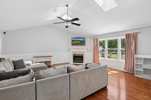 1337 Kingfisher Court, Amelia, OH 45102