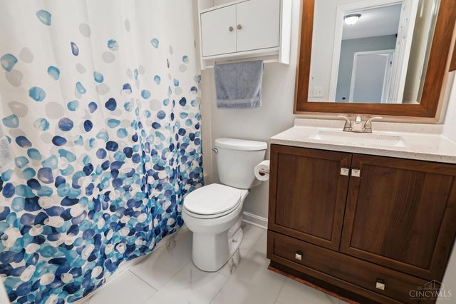 1337 Kingfisher Court, Amelia, OH 45102