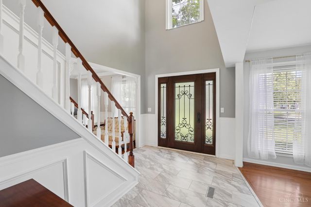 1337 Kingfisher Court, Amelia, OH 45102