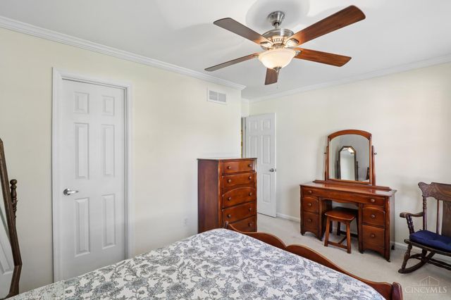 1337 Kingfisher Court, Amelia, OH 45102