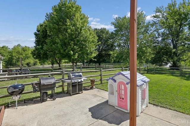 1337 Kingfisher Court, Amelia, OH 45102