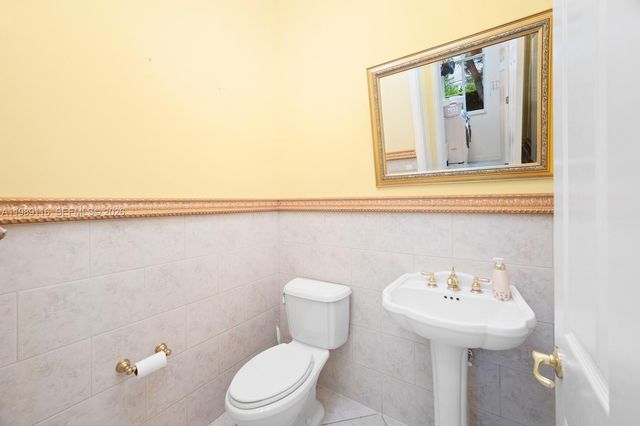 10621 SW 77th Ave, Pinecrest, FL 33156