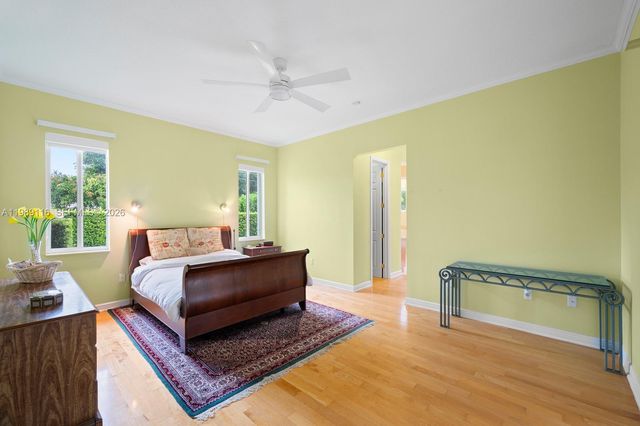 10621 SW 77th Ave, Pinecrest, FL 33156