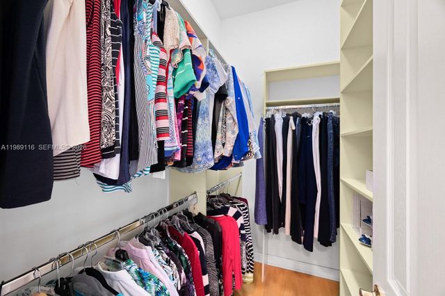 10621 SW 77th Ave, Pinecrest, FL 33156