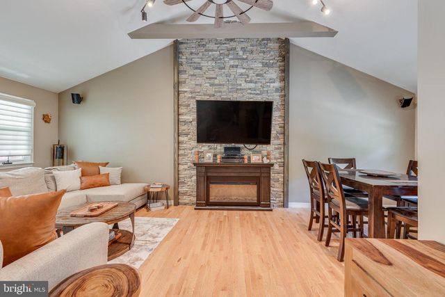 211 CAHNT AVE, Berlin, NJ 08009