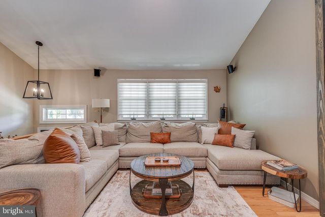 211 CAHNT AVE, Berlin, NJ 08009