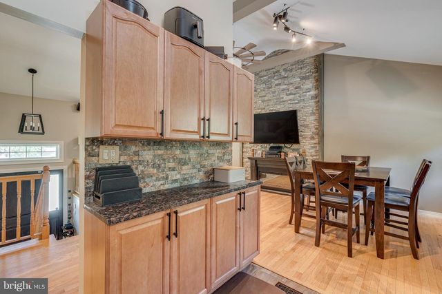 211 CAHNT AVE, Berlin, NJ 08009