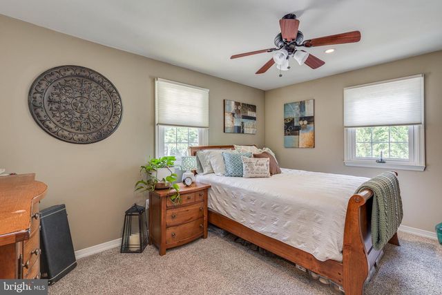 211 CAHNT AVE, Berlin, NJ 08009