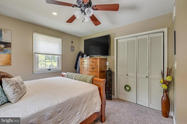 211 CAHNT AVE, Berlin, NJ 08009