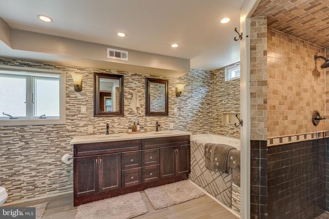 211 CAHNT AVE, Berlin, NJ 08009