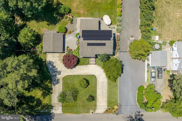 211 CAHNT AVE, Berlin, NJ 08009