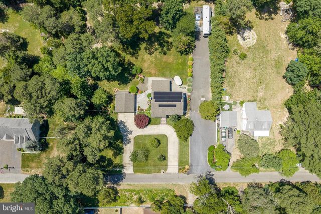 211 CAHNT AVE, Berlin, NJ 08009