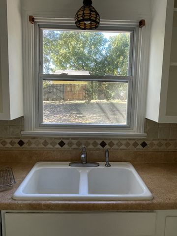 406 Avondale Dr, Nashville, TN 37206