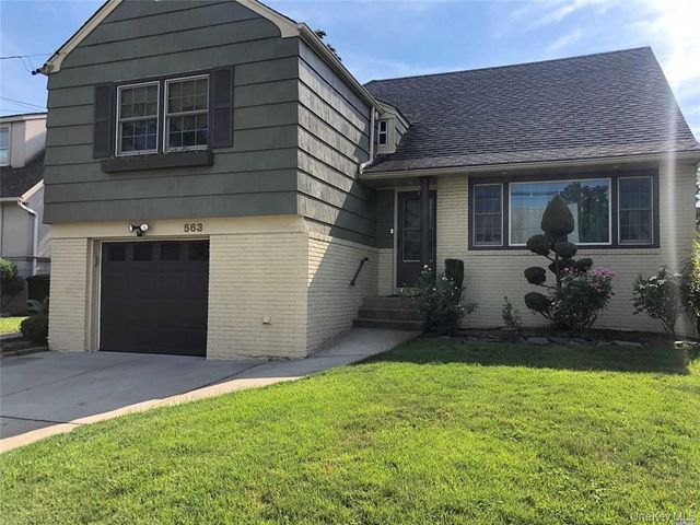 563 Albemarle Place, Cedarhurst, NY 11516