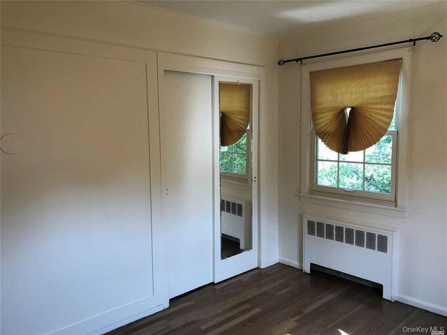 563 Albemarle Place, Cedarhurst, NY 11516