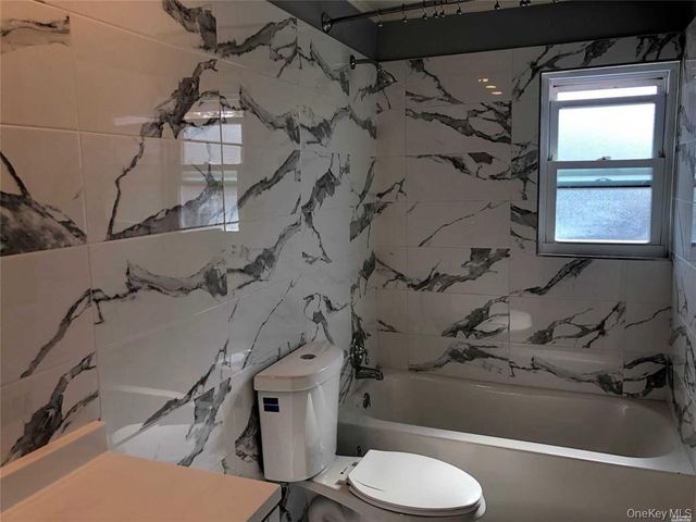 563 Albemarle Place, Cedarhurst, NY 11516