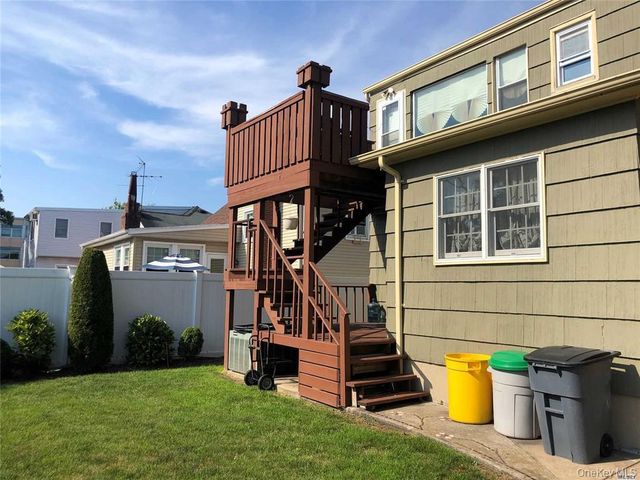 563 Albemarle Place, Cedarhurst, NY 11516
