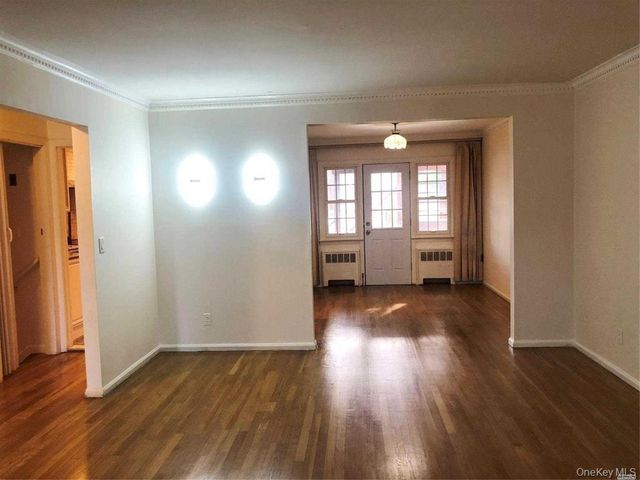 563 Albemarle Place, Cedarhurst, NY 11516