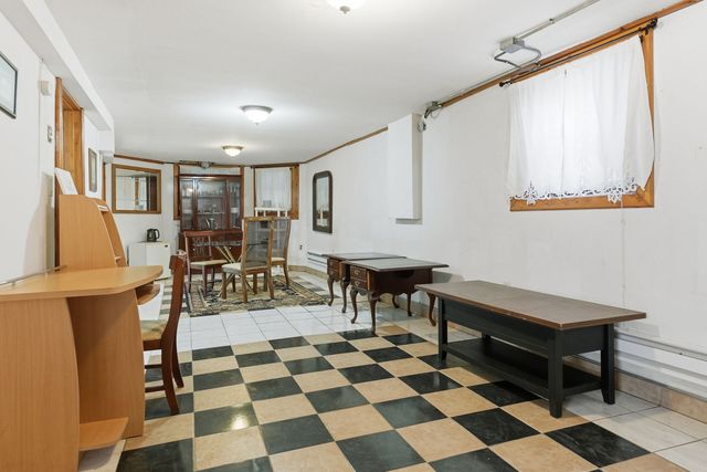 4100 N Kimball Avenue, Chicago, IL 60618