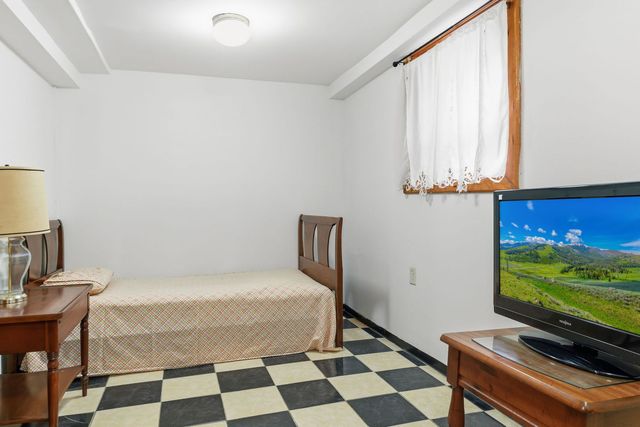 4100 N Kimball Avenue, Chicago, IL 60618