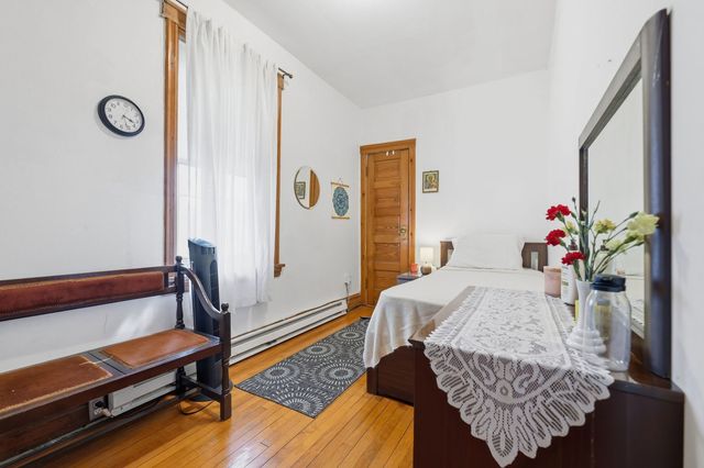 4100 N Kimball Avenue, Chicago, IL 60618