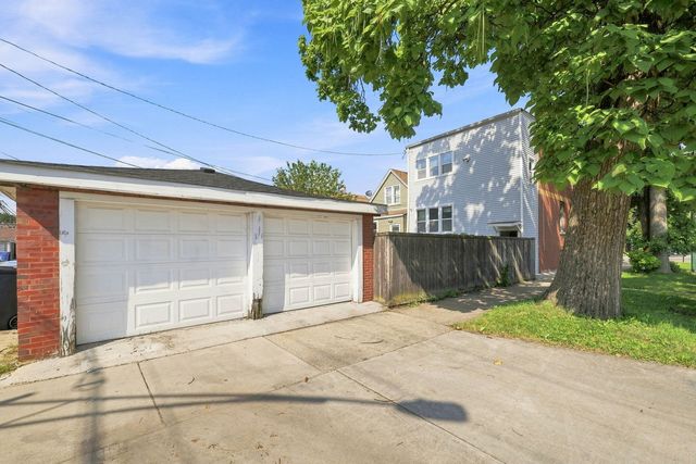 4100 N Kimball Avenue, Chicago, IL 60618