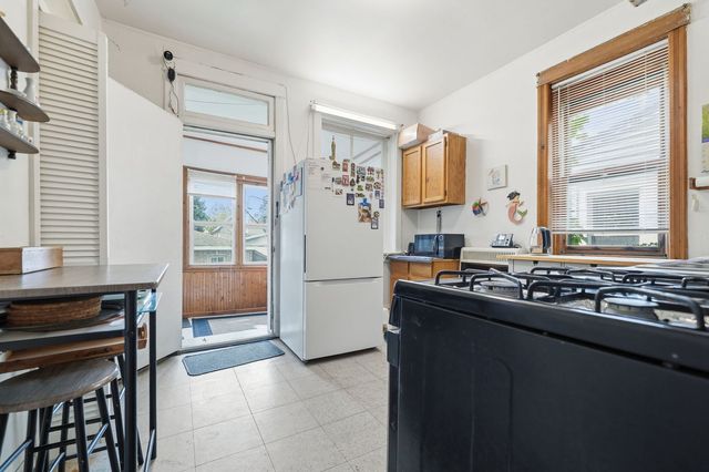 4100 N Kimball Avenue, Chicago, IL 60618