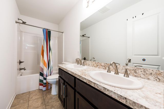 200 Campolina Street 36, Sylvan Twp, MI 48118