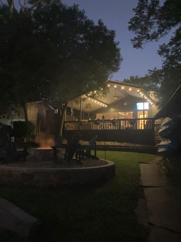 208 Harbor Drive, Gun Barrel City, TX 75156