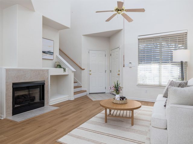 2100 Pipers Field DR 30, Austin, TX 78758