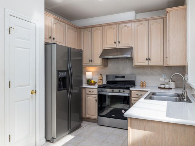 2100 Pipers Field DR 30, Austin, TX 78758