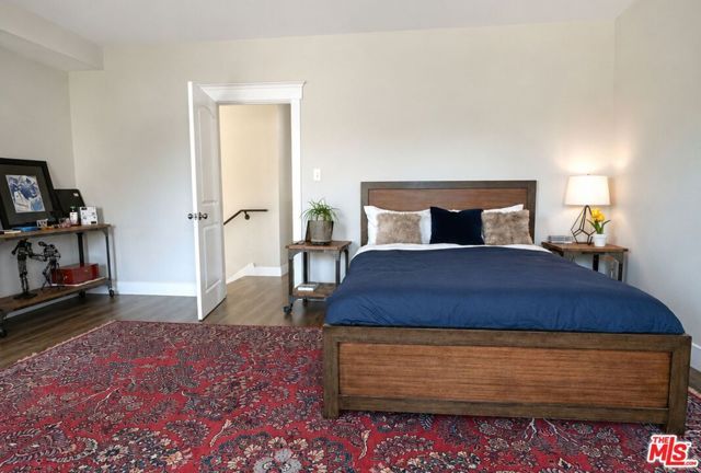 1319 12th Avenue, Los Angeles, CA 90019