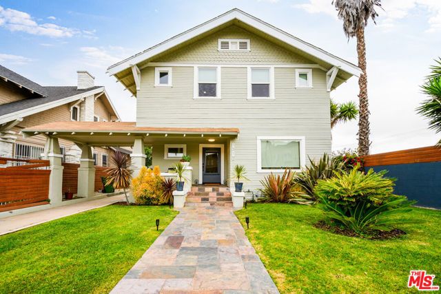 1319 12th Avenue, Los Angeles, CA 90019