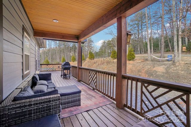 301 Mcginnis Drive, Old Fort, NC 28762