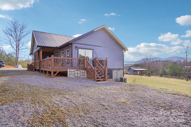 301 Mcginnis Drive, Old Fort, NC 28762