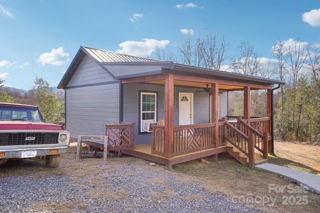 301 Mcginnis Drive, Old Fort, NC 28762