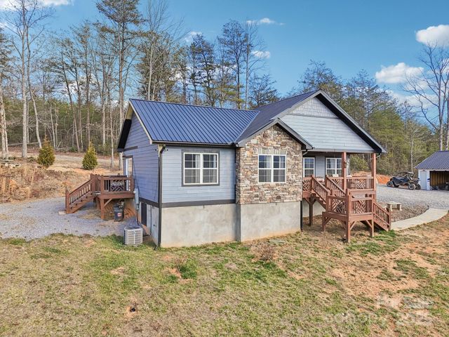 301 Mcginnis Drive, Old Fort, NC 28762