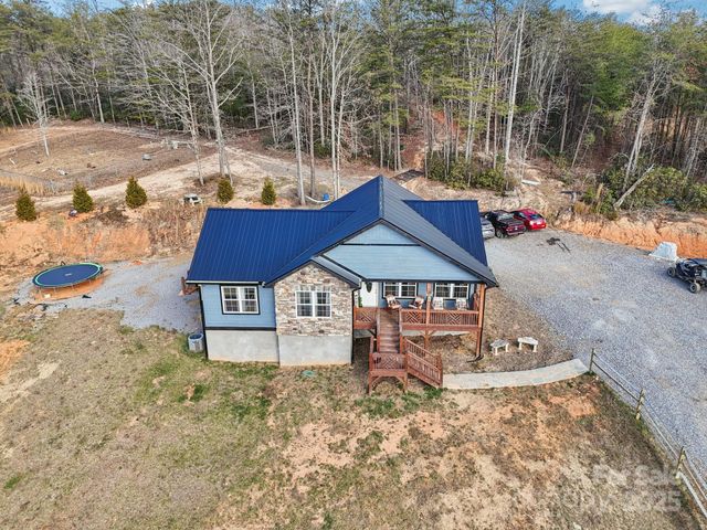 301 Mcginnis Drive, Old Fort, NC 28762