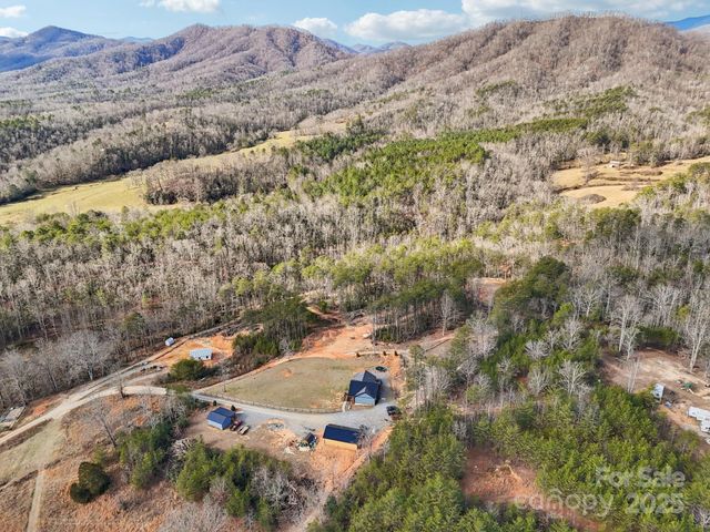 301 Mcginnis Drive, Old Fort, NC 28762